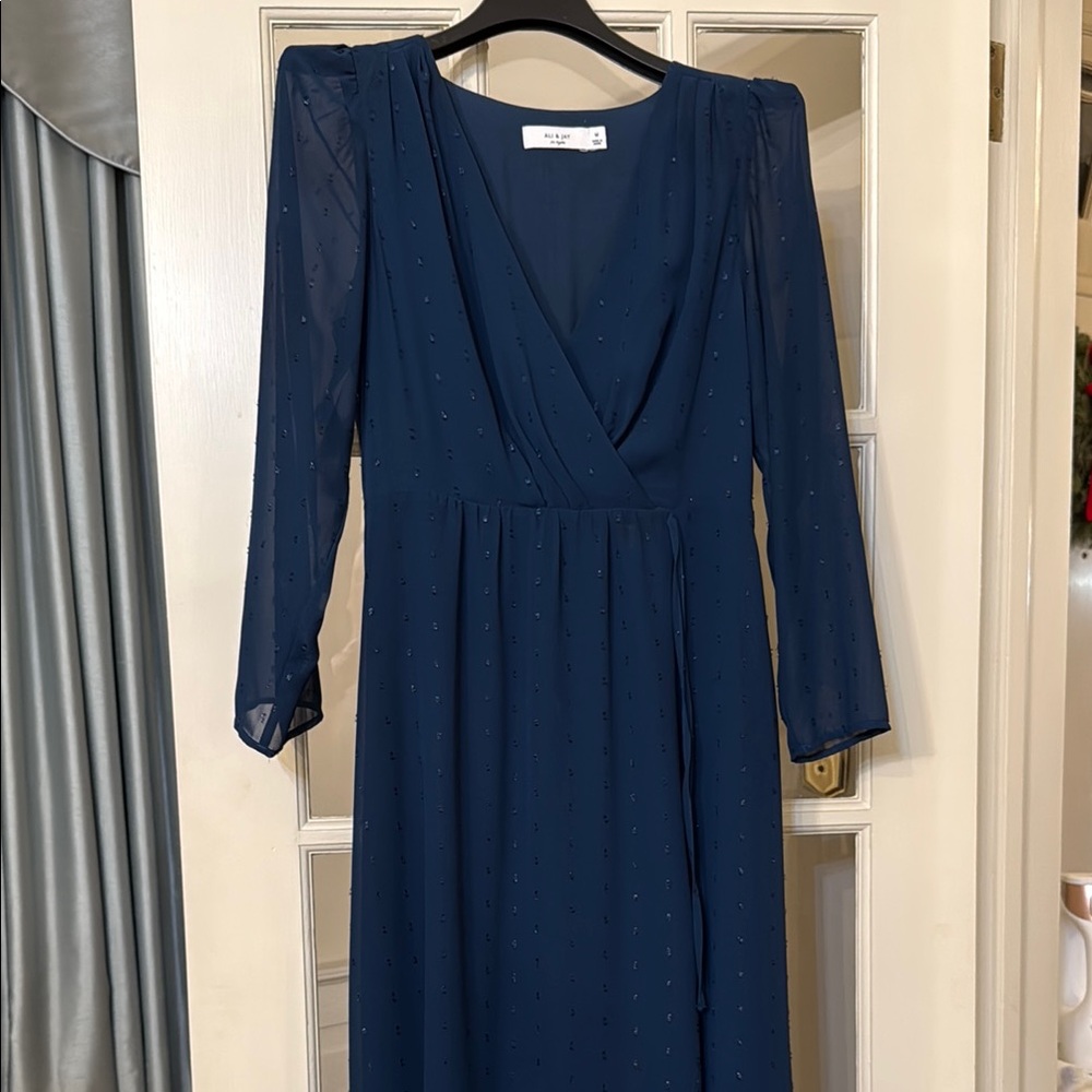 *NWOT ALI & JAY Blue V-Neck Long Sleeve Sundress